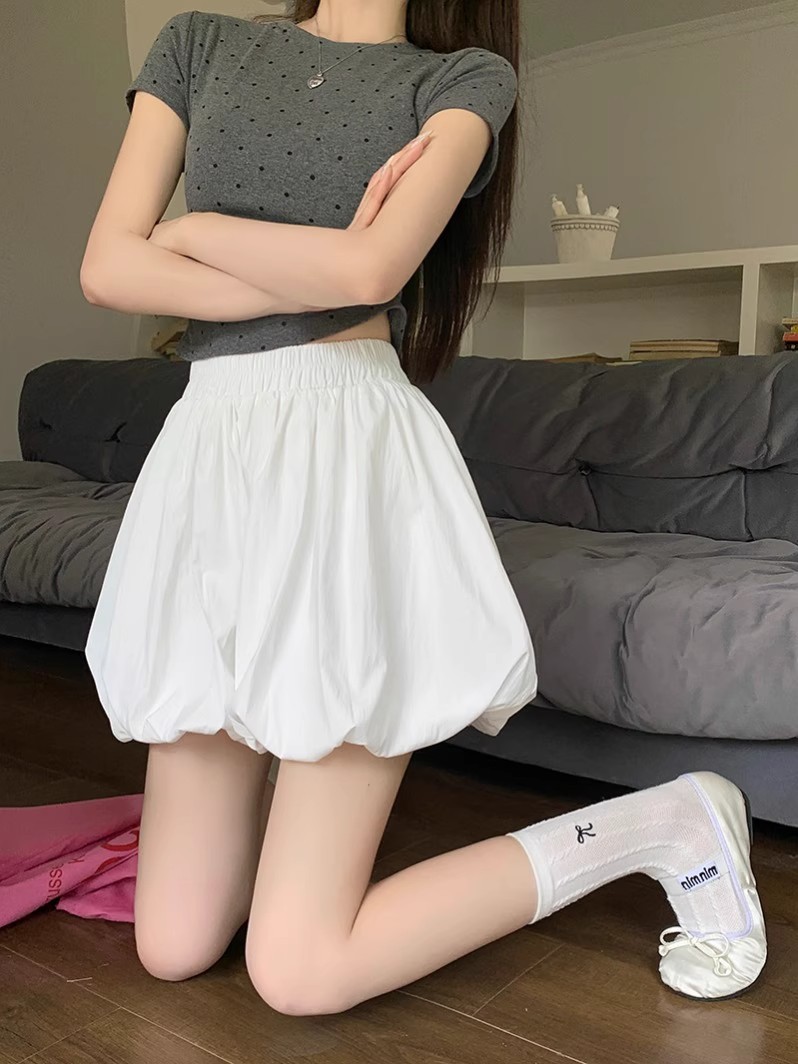 Designed Floral Bud Culottes for Women in Autum, High-Waisted Slimming Look Puffy Pants, Fashionable and Versatile White Shorts for Small People in Summer
