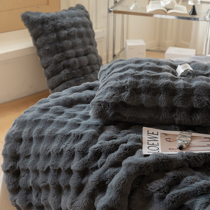 Picture of Tuscan blanket imitation rabbit blanket bubble velvet blanket double-sided thickened office nap blanket sofa blanket