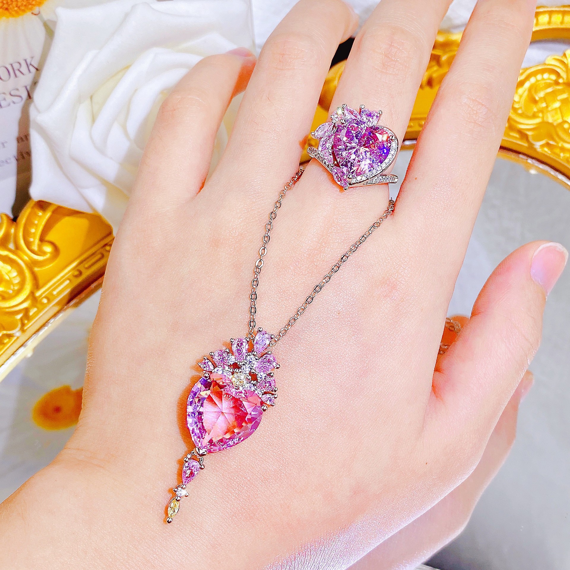 Red Book Internet Celebrity Same Style Heart-Shaped Morganite Ring Pendant Women's Brilliant Light Luxury Full Diamond Pink Heart Necklace Color Treasure