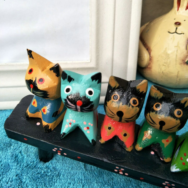 Picture of European Grocery Home Decoration Wooden Home Decoration Log Hand-painted Wood Carving Combination Set Six Kittens Birthday Gift