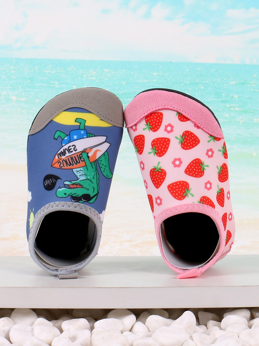 Picture of Children's Beach Tracing Shoes for Boys and Girls, Non-Slip Beach Shoes, Baby Swimming Socks, Anti-Cut Water Park Water Shoes