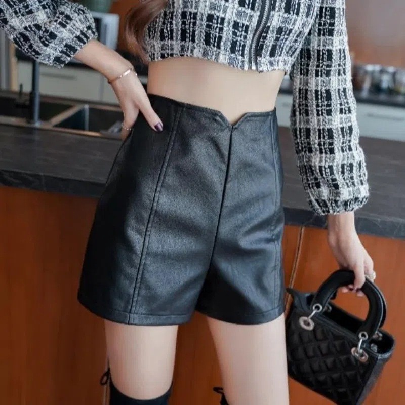 Picture of Internet Celebrity Pu Leather Autumn and Winter High-Waisted Wide-Leg Leather Shorts for Women's Outer Wear New Korean Style Slim Casual Leggings Boot Pants