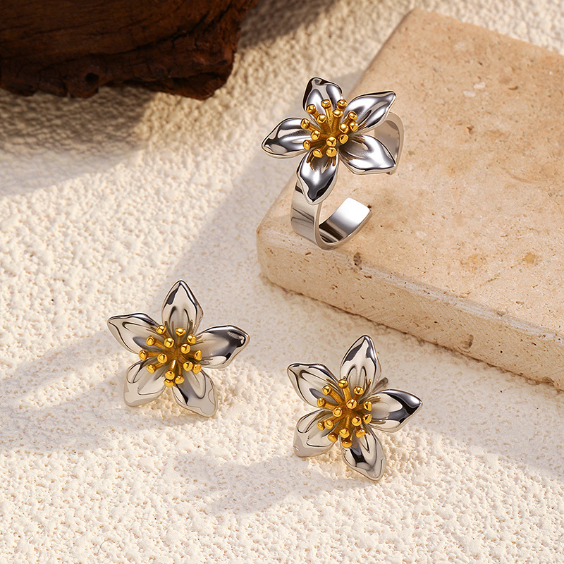 Europe and the United States cross-border hot ins light luxury personalized fashion high sense flower stainless steel ring earrings manufacturers wholesale