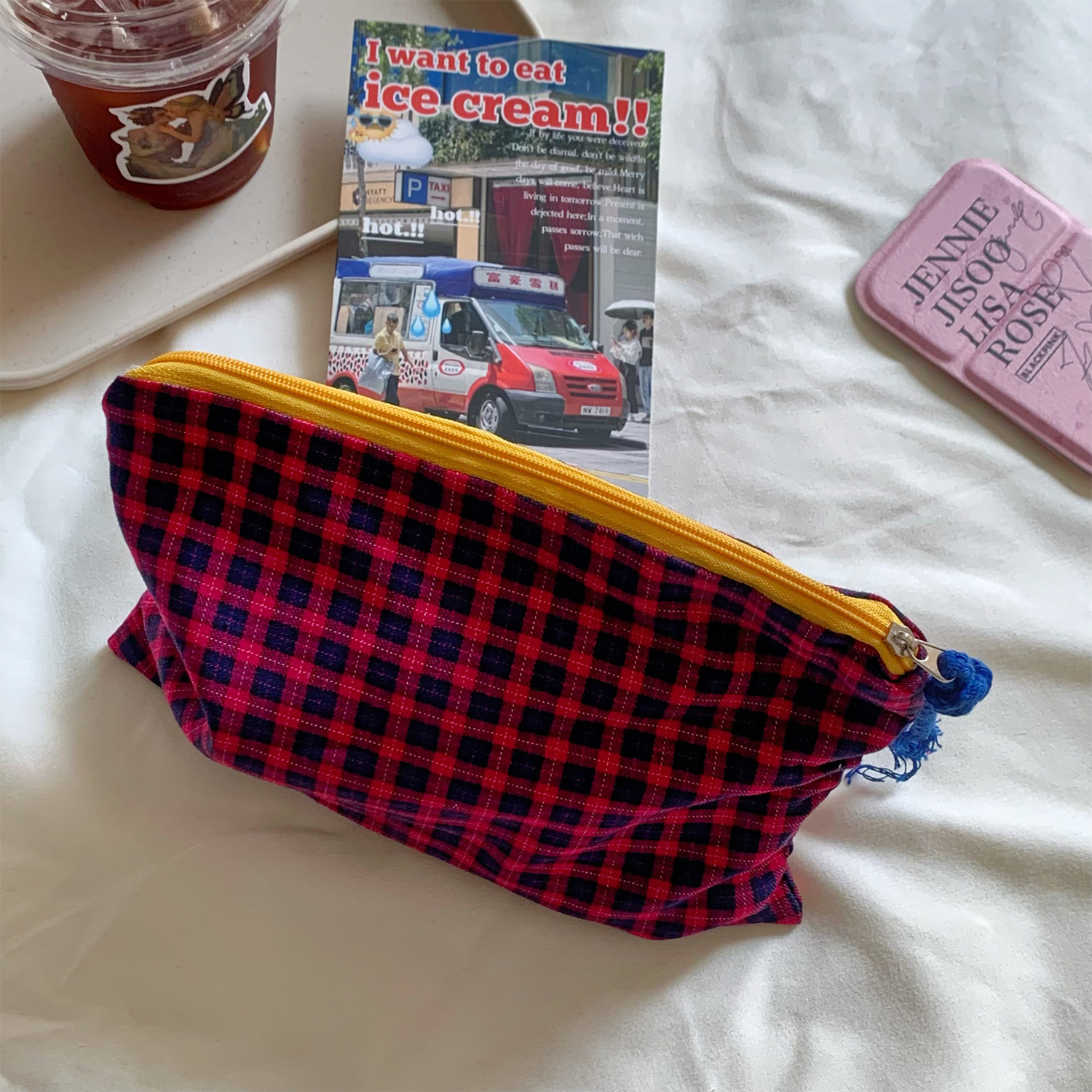 Picture of Creative Contrast Color Plaid Cosmetic Bag Women's Ins Large Capacity Cosmetic Brush Storage Bag Portable Travel Bag