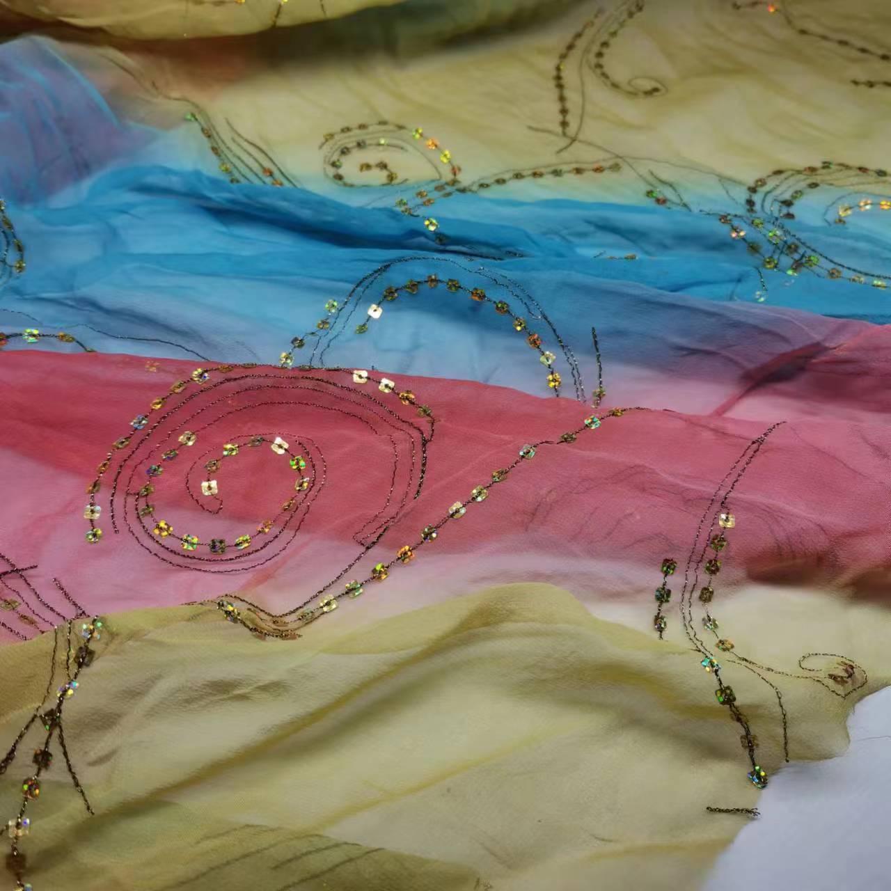 Sequin Silk Fabric 8 Mm Mulberry Silk Jochi with Embroidery Fashion Fabric