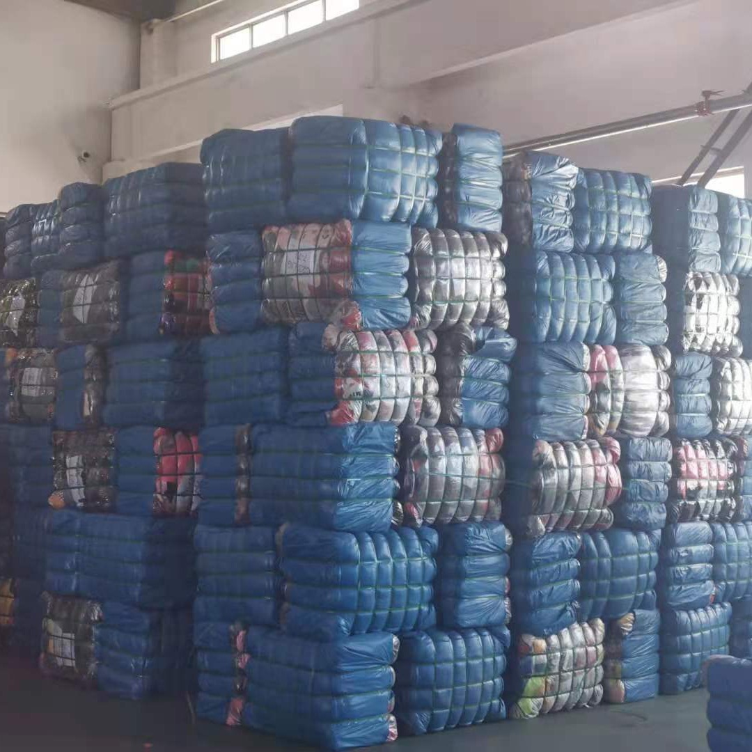 Picture of Winter clothes old clothes first-hand supply 10 years of sorting experience, good quality, sufficient quantity of cotton and linen