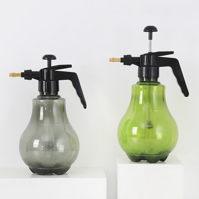 Household large watering kettle air pressure watering kettle pressure watering kettle plant 1.5L plastic kettle manufacturers wholesale
