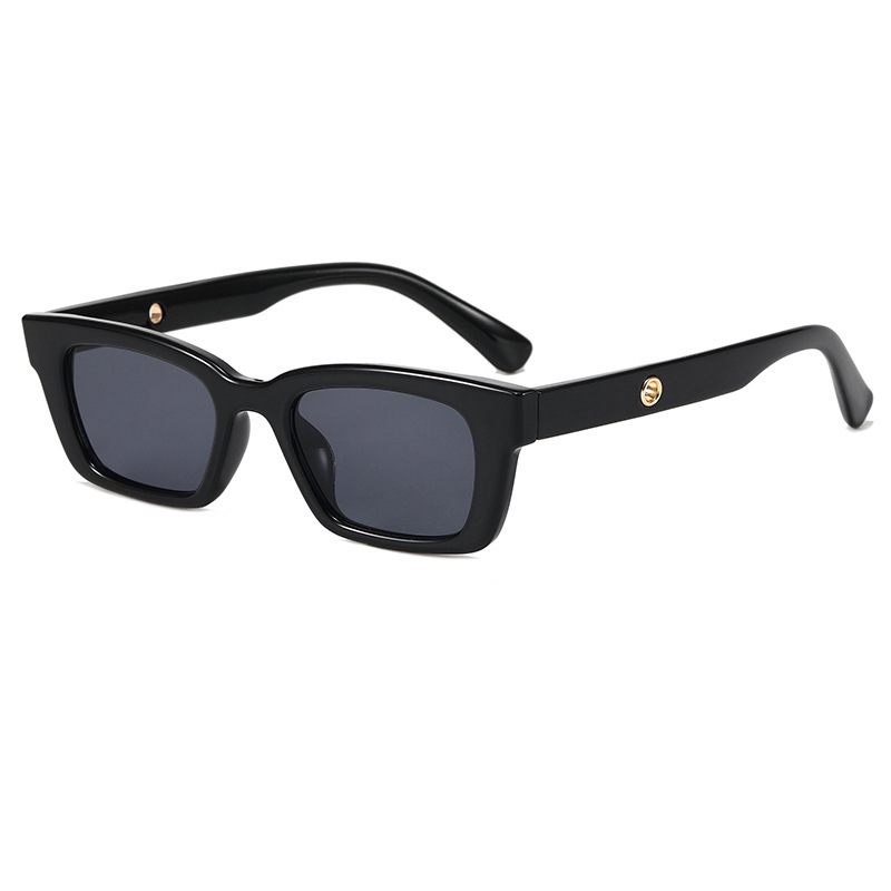 Picture of Jennie same sunglasses women 2022 new sunglasses European and American retro small frame Korean fashion cat's eye glasses