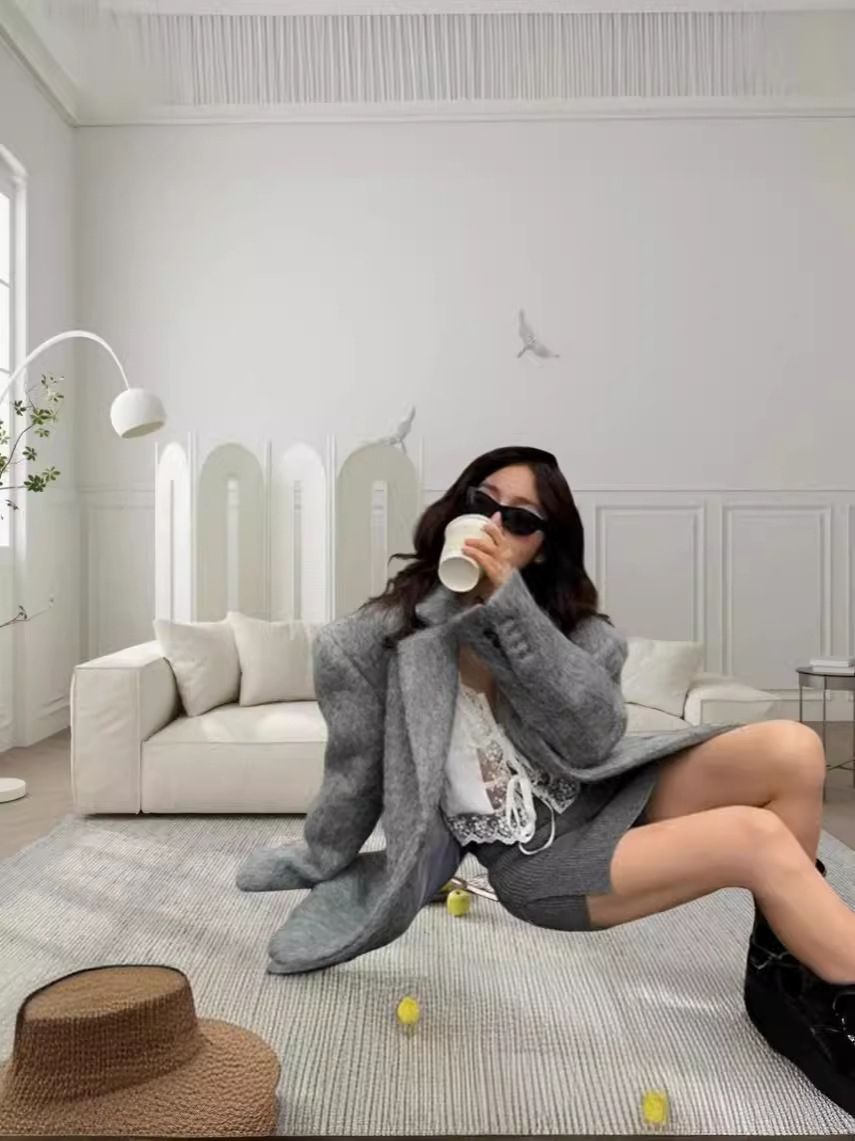 Picture of 2024 European and American cross-border AliExpress Spring and Autumn New elegant single-breasted lapel plush women's overcoat coat