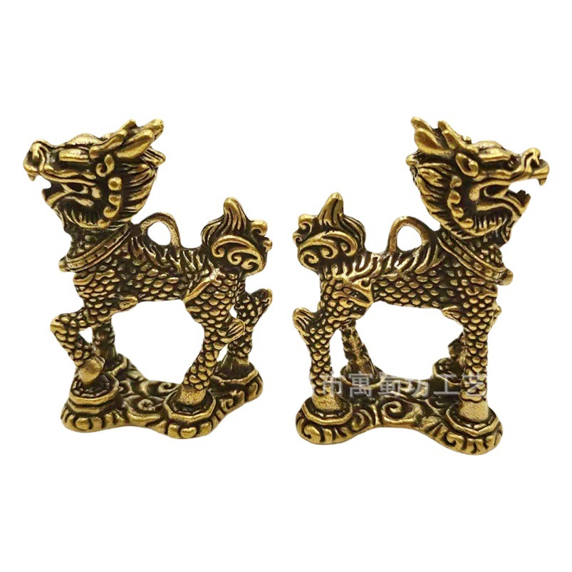 Picture of Brass Vintage Ornaments Stepping on Money Kirin High Feet Kirin Courtyard Office Temple Town House Stall Products Yiwu Commodities