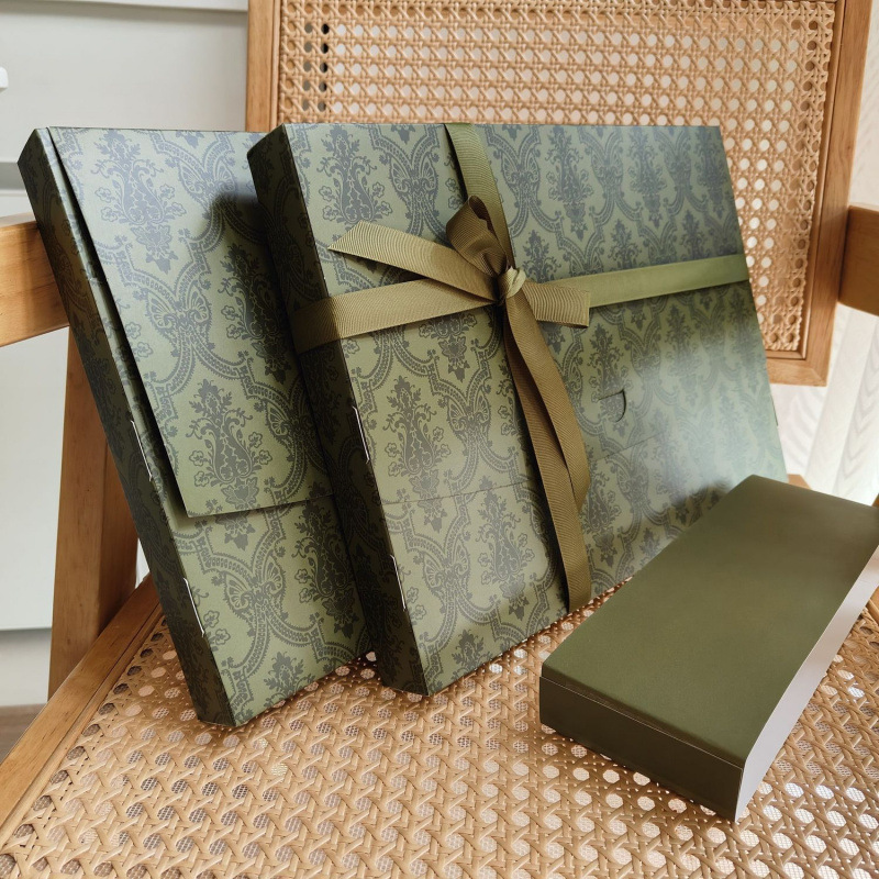 Green Box Pajamas Underwear Gift Box Scarf Coat Gift Box E-commerce Skirt Packaging Box Birthday Gift Gan Xu