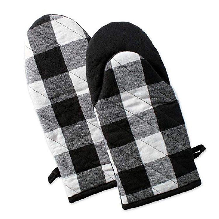 Picture of Amazon Household Oven Microwave Oven Anti-scald Gloves High Temperature Cotton Plaid Thickened Kitchen Baking Heat Insulation Pad