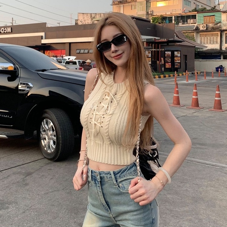 Pure desire style sexy shoulder-digging sweater sleeveless vest women's summer new hot girl slim-fit short navel top fashion