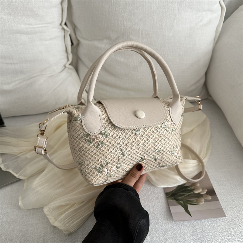 Bag Women's 2024 New Fashion Personalized Simple Trendy Handbag Beautiful Crossbody Bag Beautiful Popular Shoulder Bag