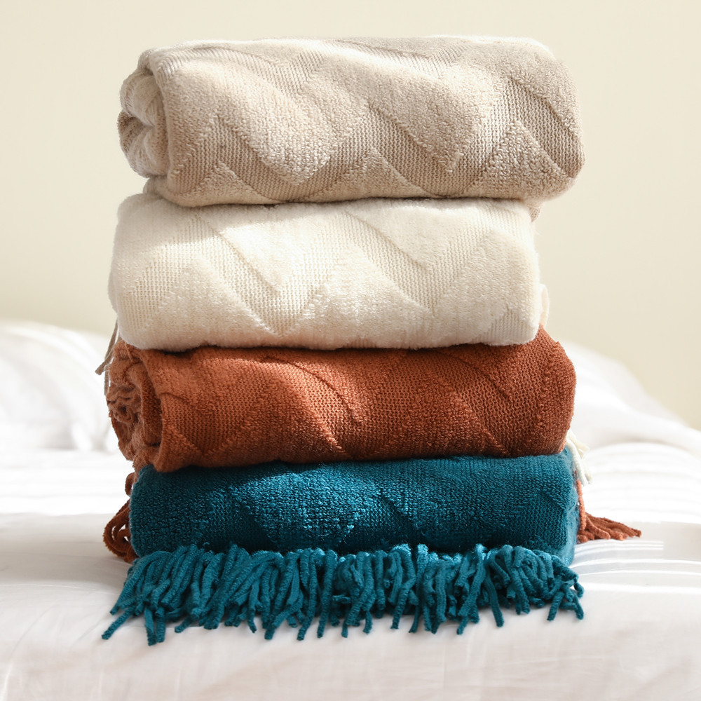 Picture of Sofa Throw Blanket Herringbone Knitted Blanket Office Air Conditioning Nap Blanket Shawl Blanket Geometric Jacquard Blanket with Towel