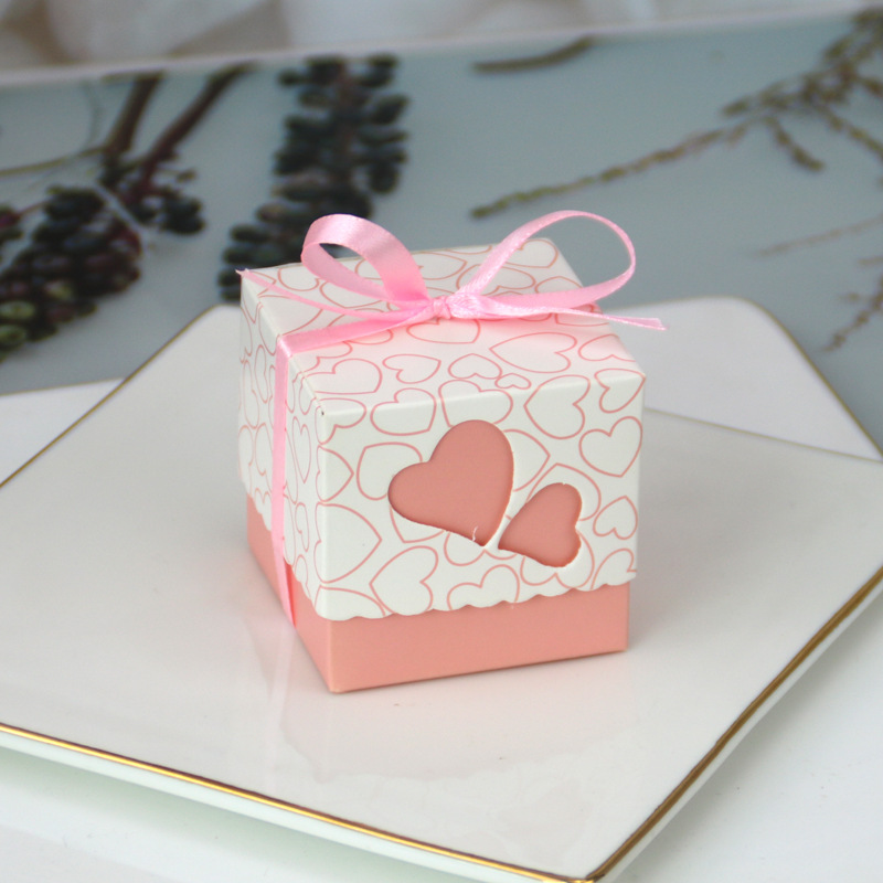 Picture of Cross-border new wedding double heart hollow candy box peach heart candy carton baby one-year-old packaging gift box wholesale