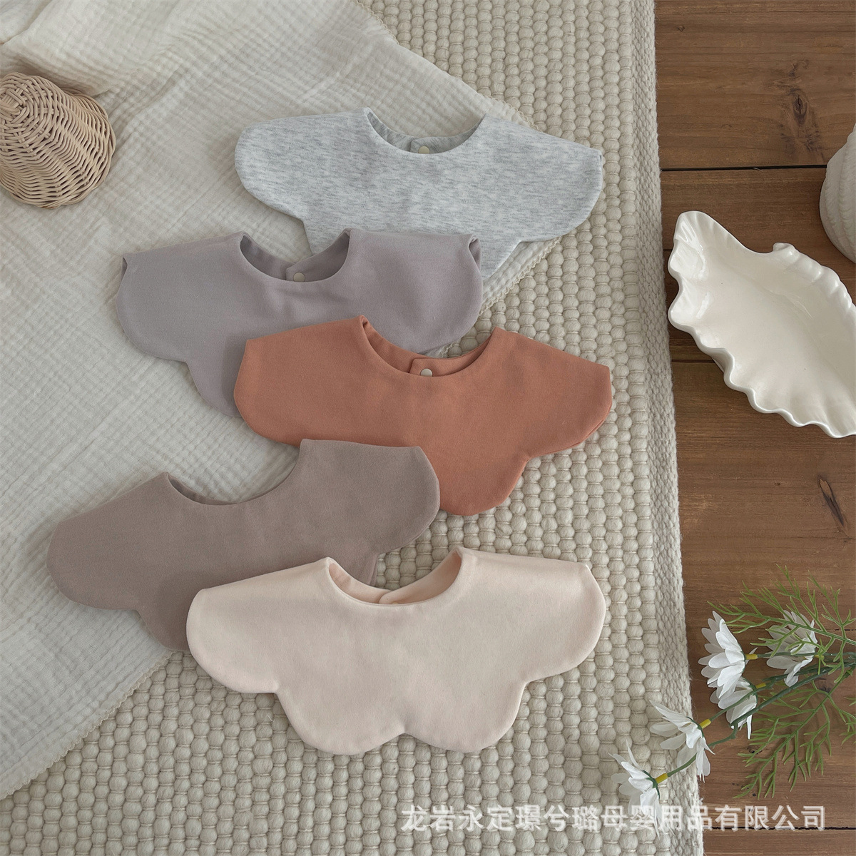 Picture of Korean version of Morandi solid color baby saliva towel cotton petal bib double-sided solid color bib