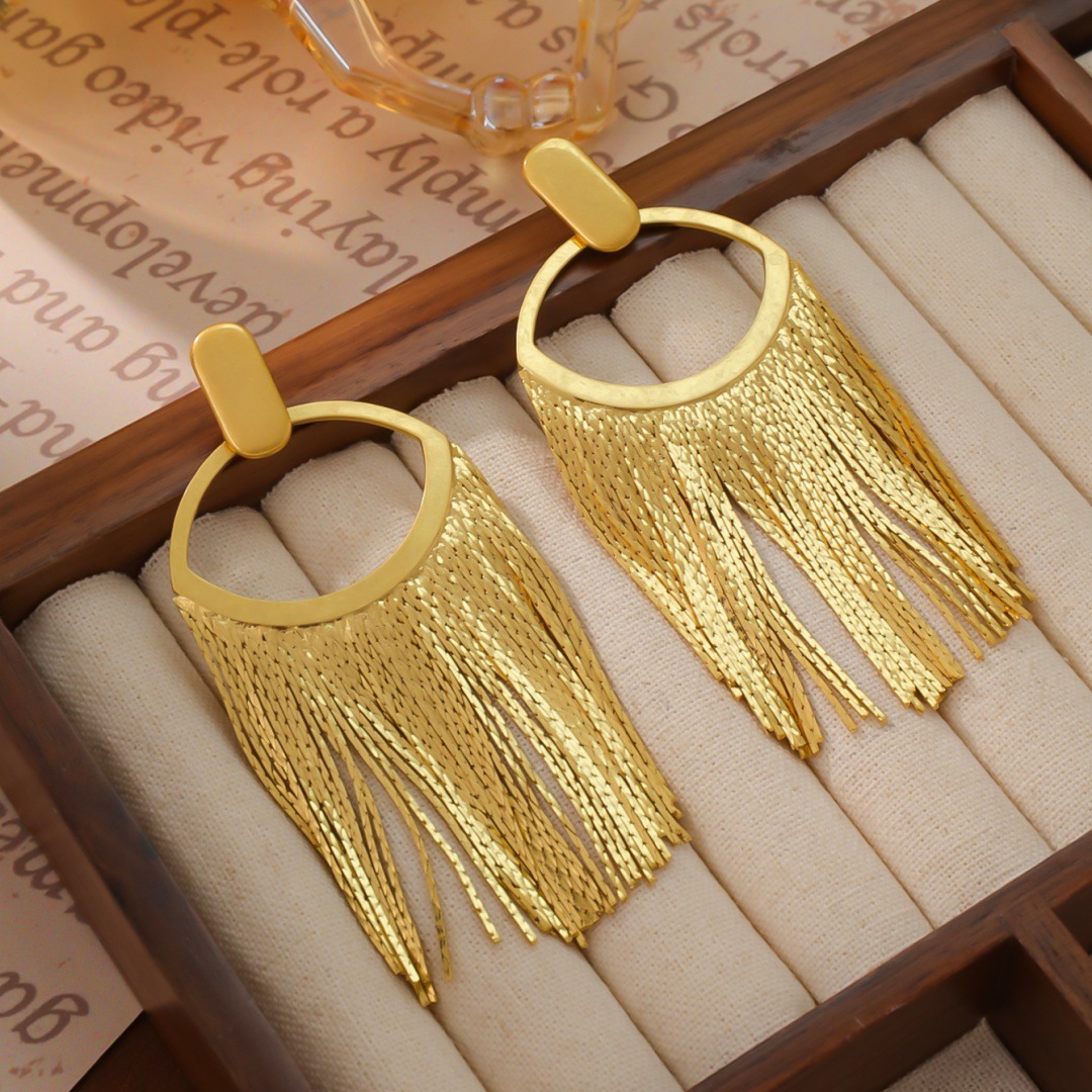 Middle ancient Vintage copper plated real gold big tassel fashion exaggerated retro design heavy industry quality 925 silver needle
