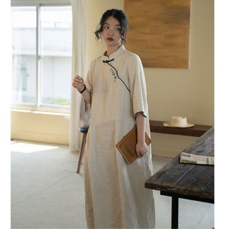 Women's Artistic Retro 2024 Spring and Summer Embroidery New Chinese Style Improved Cheongsam dress Small Lapel Long Embroidered Dress