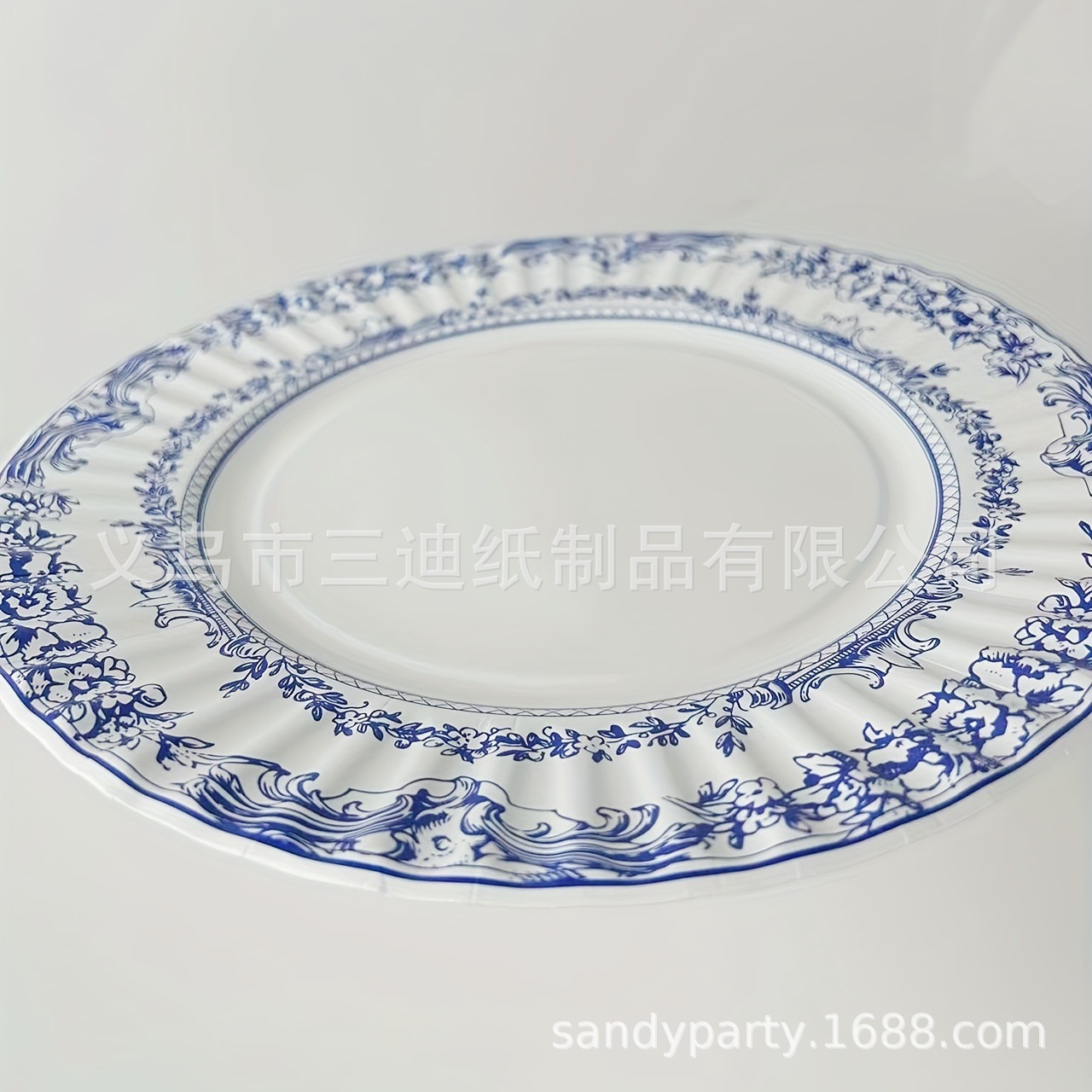 Picture of Disposable Paper Plate Blue and White Porcelain Printed Large Flat Plate Party Party Decorative Plate Dim Pot Plate Picnic Spring outing Tableware