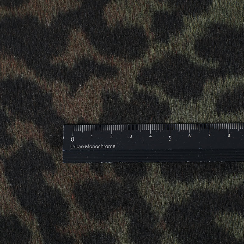 In stock woven jacquard leopard print woolen plaid cloth 600g woolen cloth coat suit fabric