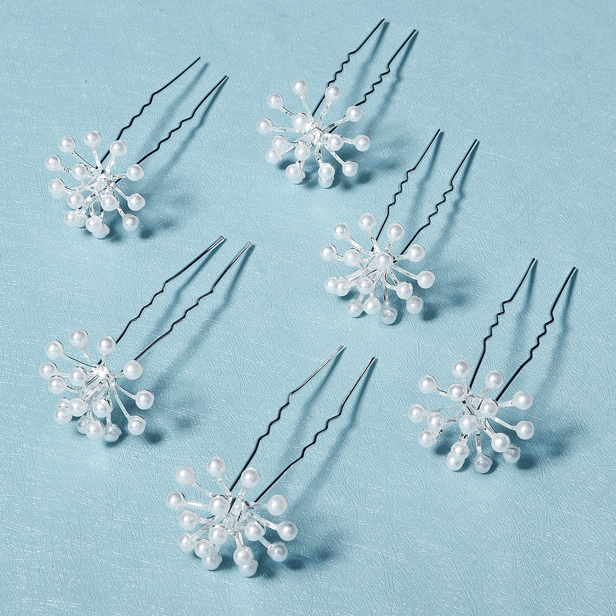 Picture of Wedding accessories wholesale European and American simple new bridal hairpin pearl rhinestone pin wedding dress accessories