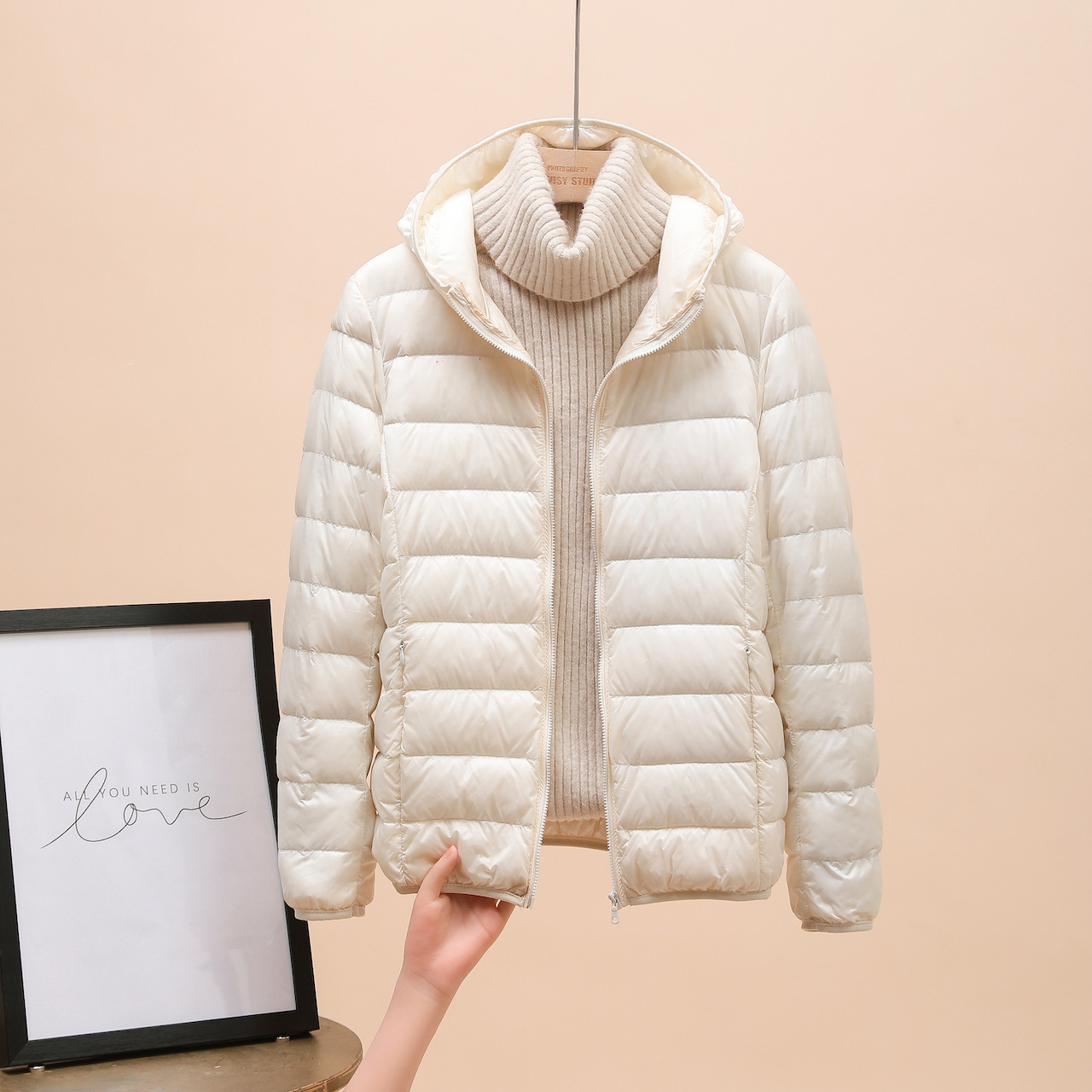 Picture of European Down Jacket Women's 2025 New Short Lightweight Thickened Warm Slim Korean Style White Duck Down Fashion Jacket