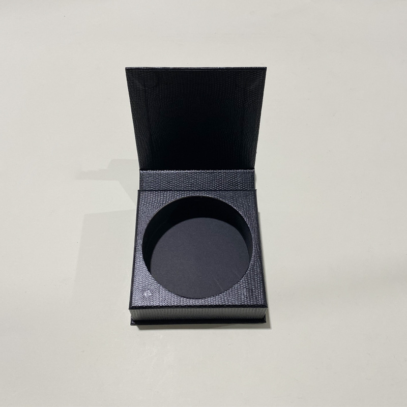 Picture of Cross-Border Ultra-Thin Breathable Solid Silicone Latex Patch Black Technology Glue-Free Self-Adhesive Anti-Bump Summer Invisible Breast Patch Anti-Sweat
