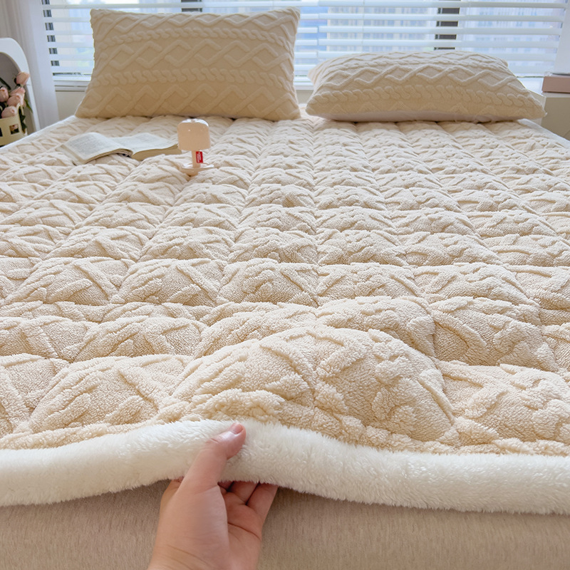 Thickened Milk Velvet Mattress Student Dormitory Mattress Blanket Coral Velvet Warm Pad Winter Household Thin Pad Cushion