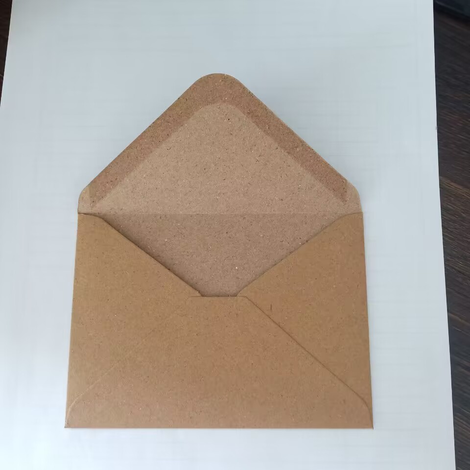Picture of Spot Kraft paper envelope C6 envelope envelope Amazon envelope brown envelope 162*114mm