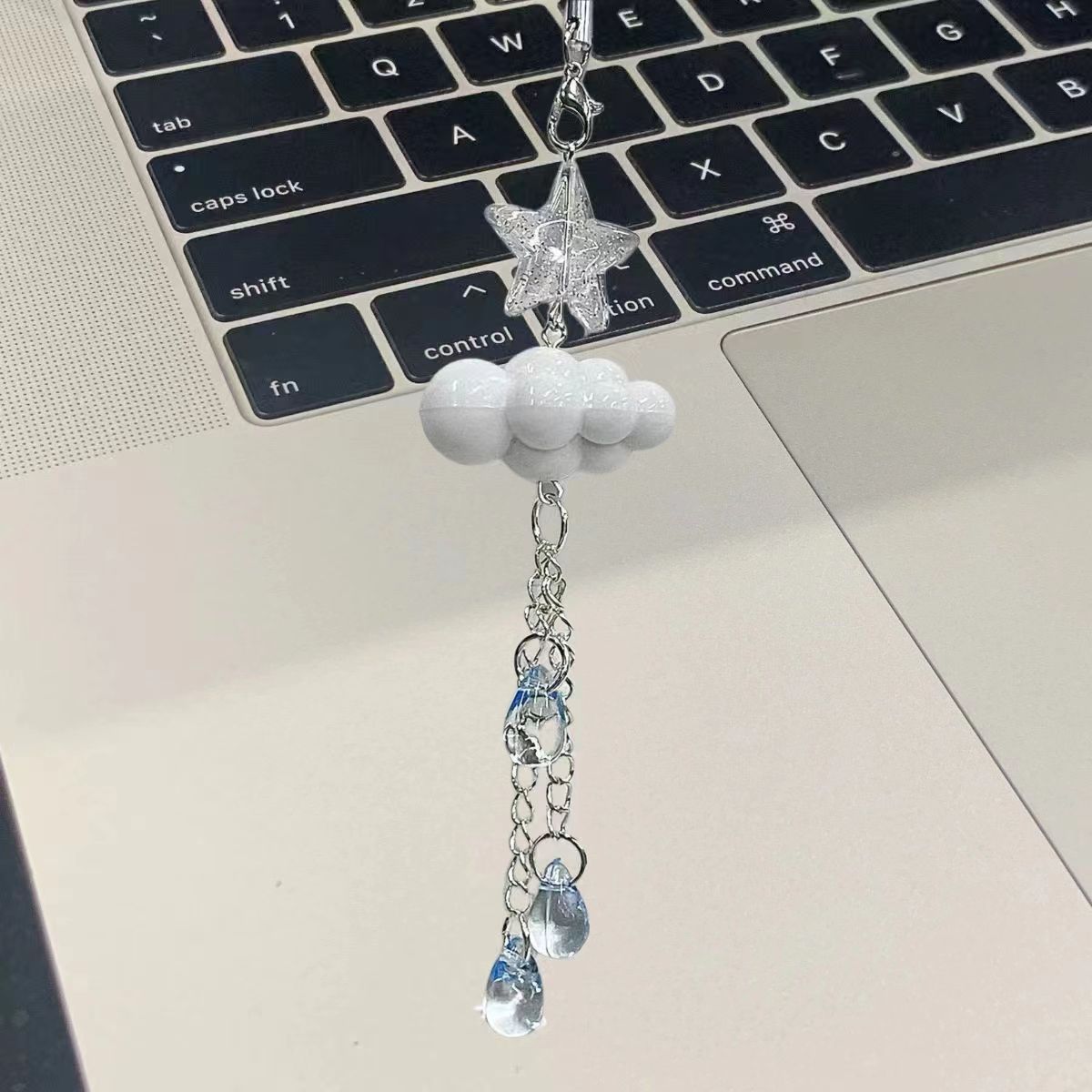 Today there is rain hand-made beaded mobile phone chain girl's heart bag camera chain pendant mobile phone chain ins wind pendant