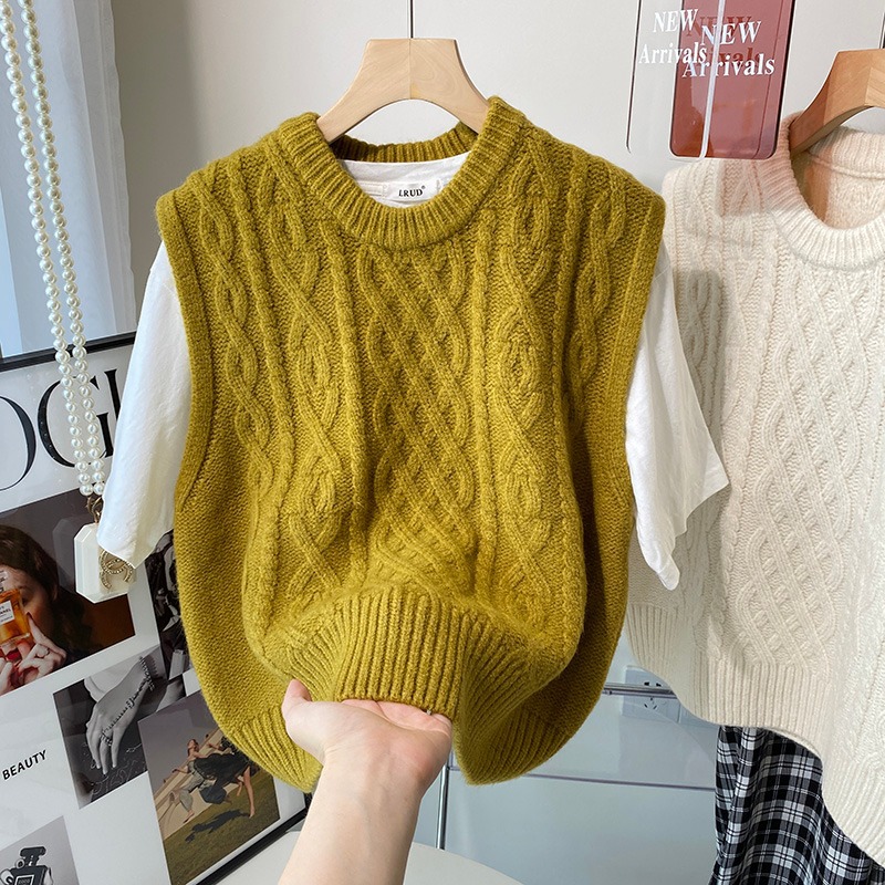 Picture of 2024 Spring and Autumn Retro Twist Sleeveless Sweater Women's Korean Style Loose Stacked Knitted Vest with Round Neck Vest