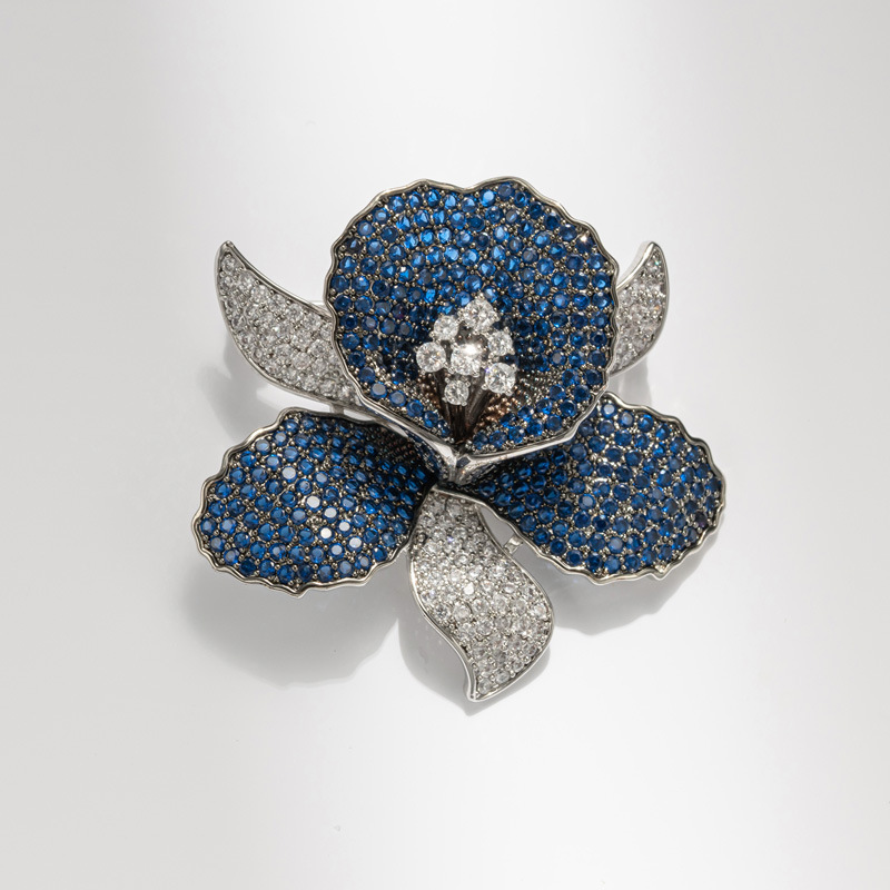 Picture of Deli Snow Paris Jewelry Show Heavy Industry Gradient Gem Design Peony Flower Brooch Luxury Coat Pin Buckle