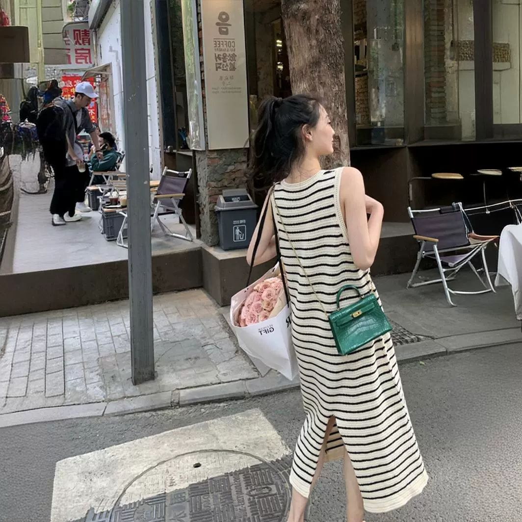 Picture of Sleeveless Striped Knitted Dress Loose Long Skirt Slit Round Neck Factory Summer New Slim Versatile Vest Dress