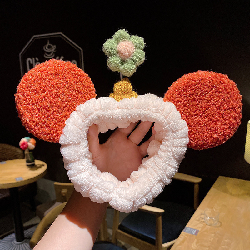 Picture of Special Headband for Face Washing for Women 2025 New Autumn and Winter Cute Bear Headband Hairband Hairpin Hair Accessory Plush Headwear