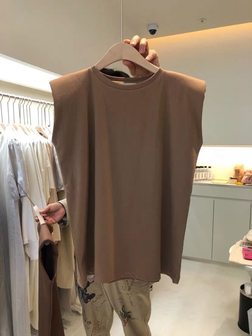 Picture of White Sleeveless T-Shirt for Women Loose 2025 Summer New Fashion Black Vest T-Shirt Student Top Outer Wear Ins