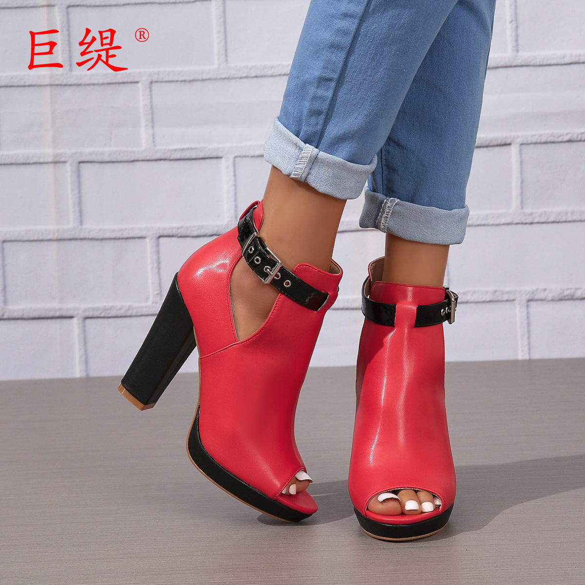 Jedi's New European and American Spot Round Toe Fashion Export Large Size High-Heeled Women's Shoes Thick Heel Buckle Women's Sandals