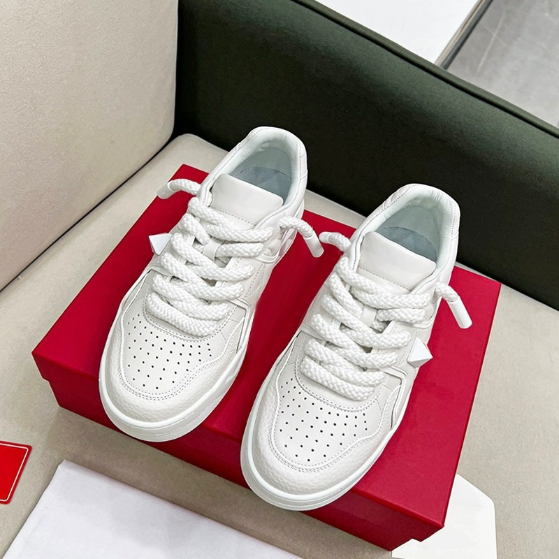 Small White Shoes Men's Thick Sole High-heeled Shoes Autumn Breathable White Sneakers 2023 New Men's Shoes Platform Sole Casual Shoes Trendy