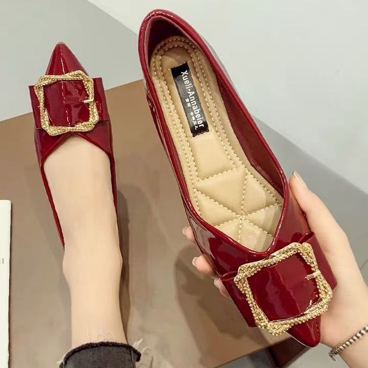 Flat Shoes Women's New 2021 Spring All-match Pointed Shallow Mouth Shoes Red Wedding Shoes Mother's Soft Bottom Bean Shoes