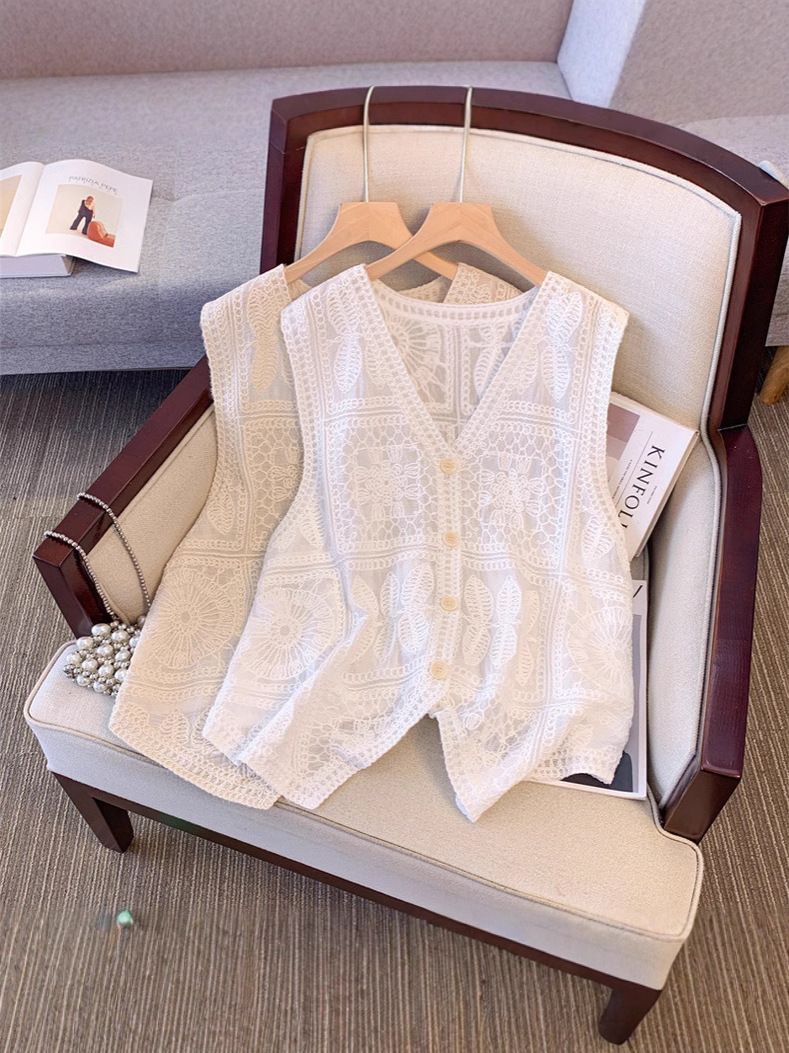 Picture of Strength recommend Solid Color Design Sense Sleeveless Cardigan Vest Women's Summer New French Hollow All-match Top 2025