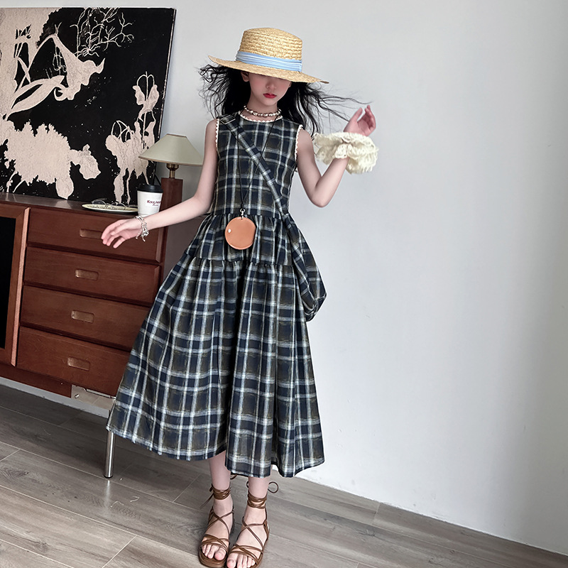 Picture of Girl's Big Boy Plaid dress 2025 Summer New Children's Summer Casual Skirt Primary School Student Sleeveless Princess Skirt