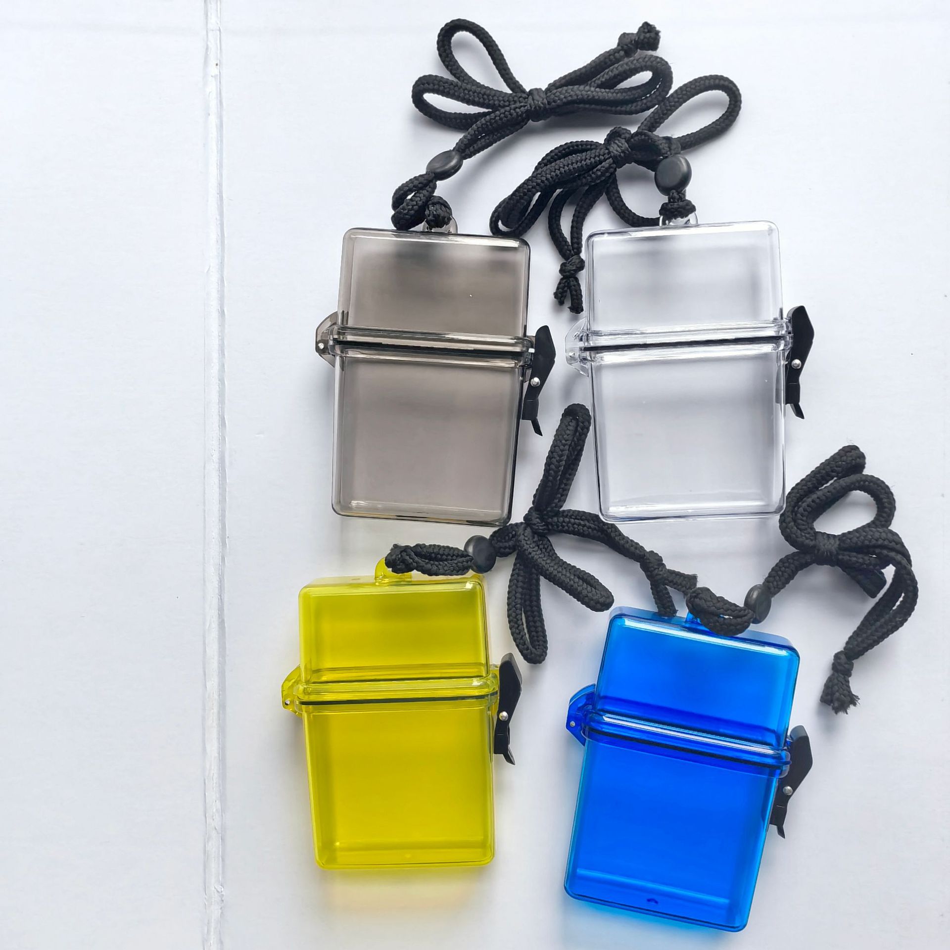 Picture of Ins Hip-Hop Punk Transparent Cigarette Box Hanging Neck Plastic Cigarette Box Popular Cigarette Box Waterproof Box Moisture-Proof Small Card Storage Box