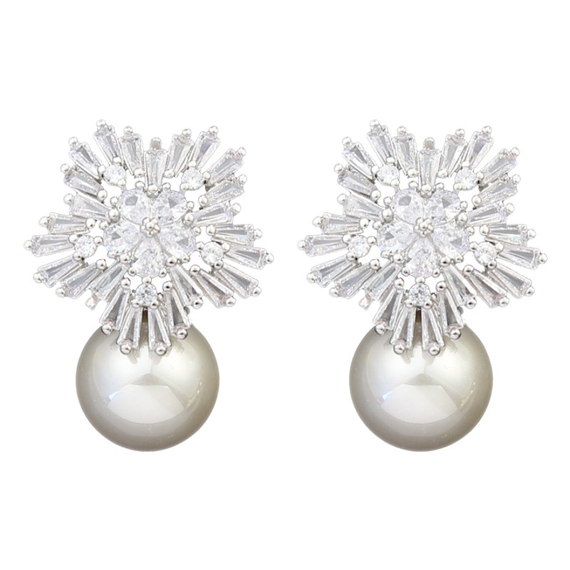 European and American personality inlaid zircon snowflake pearl earrings high sense fashion temperament earrings female socialite light luxury all-match