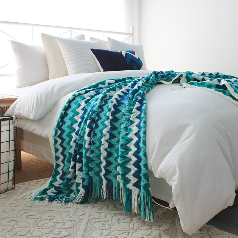 Color design striped ethnic knitted bed towel towel decorative blanket factory in stock a generation of hair casual blanket