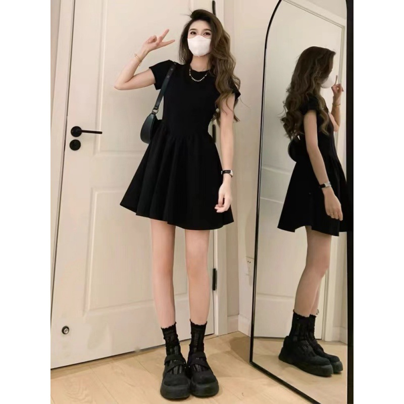 French Style Romantic Retro Black Simple Short-sleeved dress Women's 2025 New Summer Short Dress for Small Men