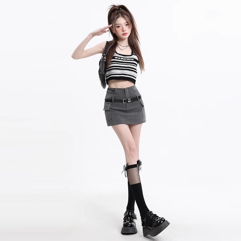 Hot Girl Grey Skirt Women's 2024 New Summer Design Sense Suit High Waist Casual A- line Hip Short Skirt