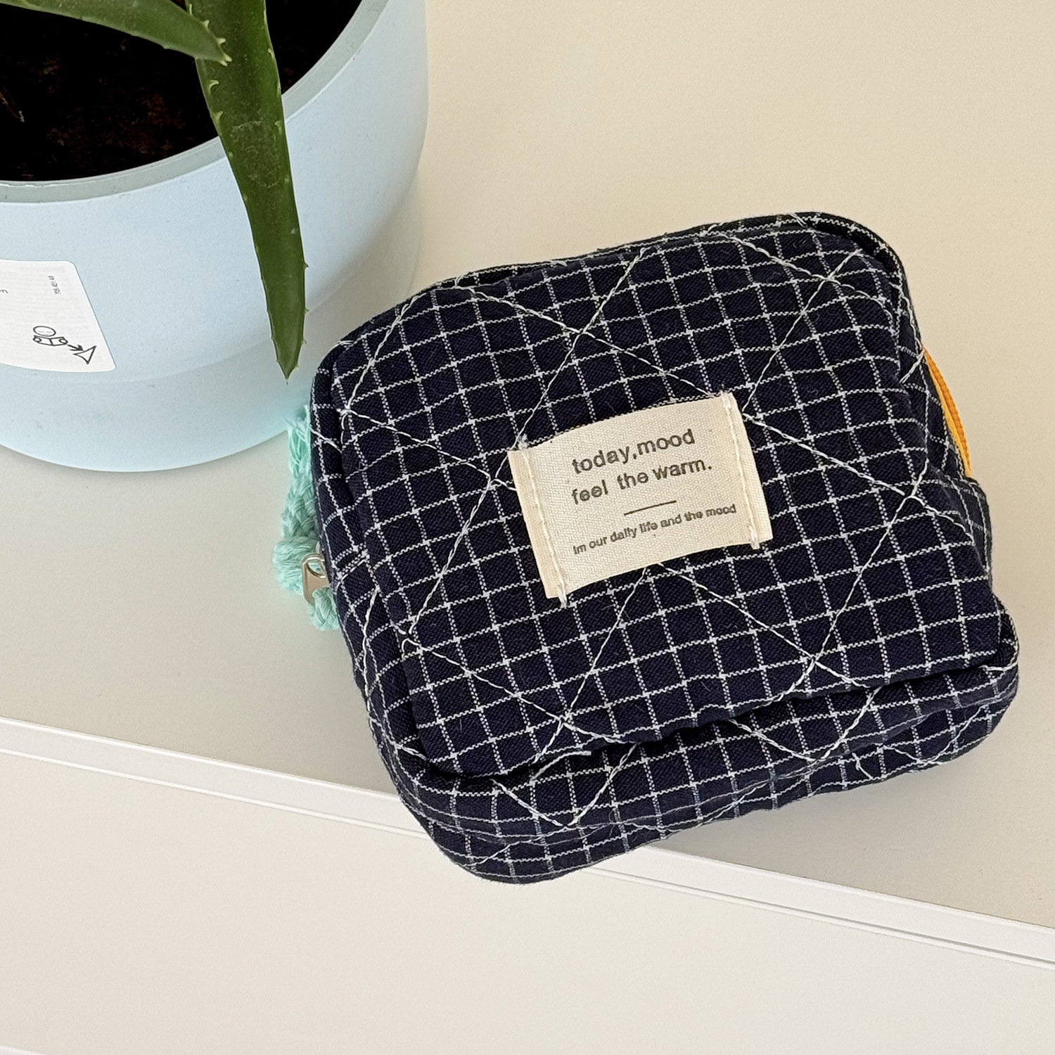 Cross-border Classic Plaid Aunt Towel Bag High-value Travel Portable Three-dimensional Simple Contrast Color Storage Bag Coin Purse