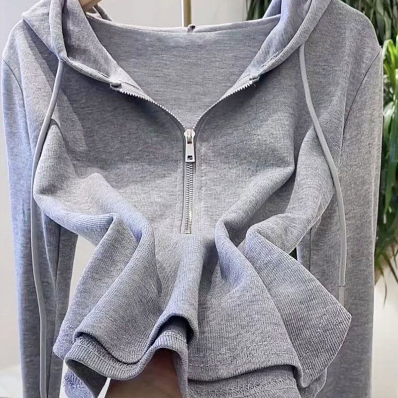 Picture of Hot Girl Short Hooded Top Women's 2025 Early Spring New European Autumn and Winter Irregular Long Sleeve T-shirt Base Shirt