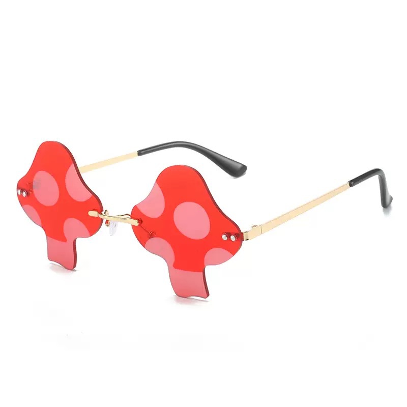 Picture of Cross-Border New Fashion Retro Full-Frame Metal Trendy Sunglasses for Men and Women Traveling Street Photography Sunglasses Wholesale