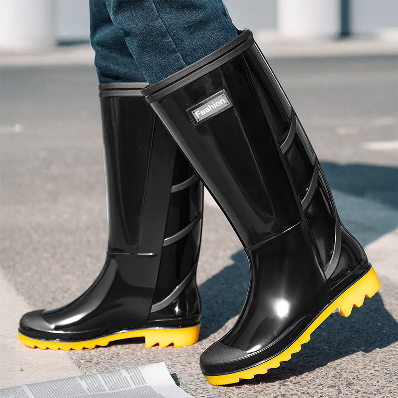 Labor insurance high-top rain boots camouflage men's cow tendon soles waterproof and wear-resistant water shoes with fleece warm shoes are popular Taobao